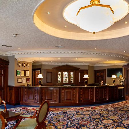 Seven Oaks Hotel Карлоу Екстериор снимка