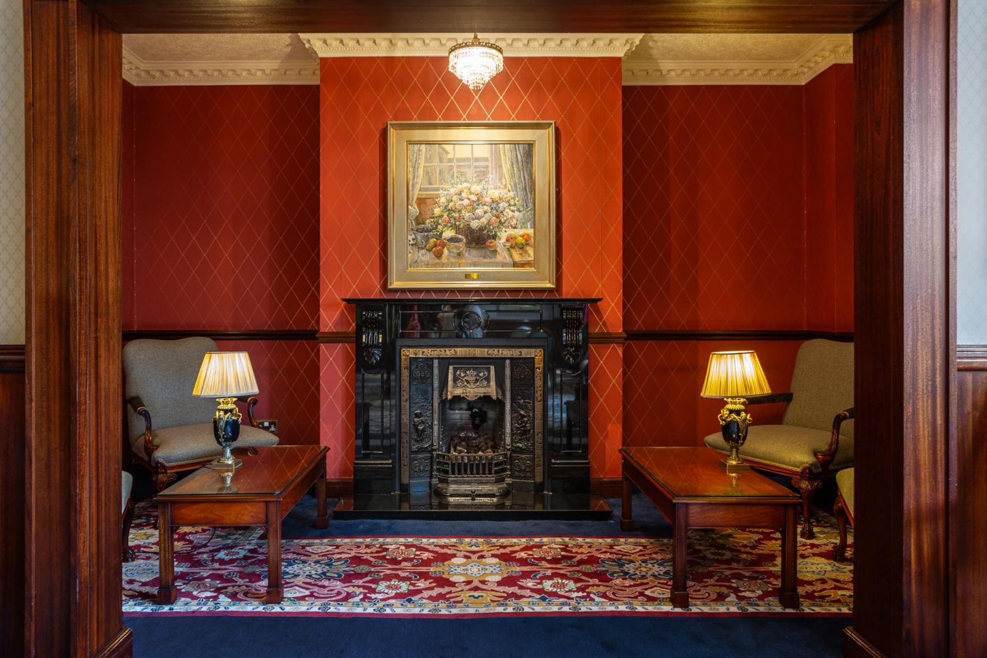 Seven Oaks Hotel Карлоу Екстериор снимка