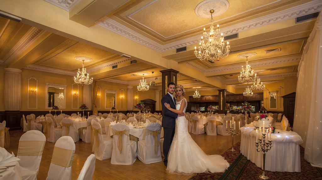 Seven Oaks Hotel Карлоу Екстериор снимка